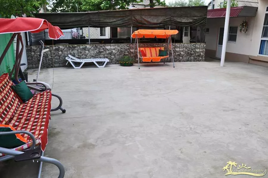 . Гостевой дом СЛАВИЯ . Анапа