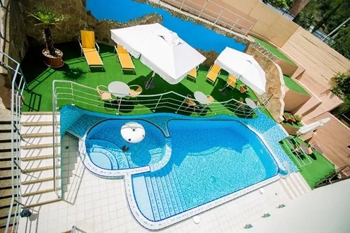 . Гостиница «Вилла Аль Марин». Утёс . Гостиница «Вилла Аль Марин». Утёс