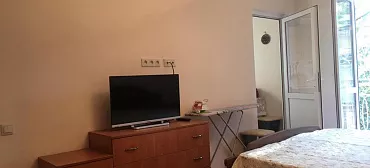 Квартира в многоквартирном доме Однокомнатная квартира - Сухум