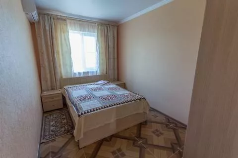 2-х комнатный номер на 6 человек. Гостевой дом «Милана». Голубицкая