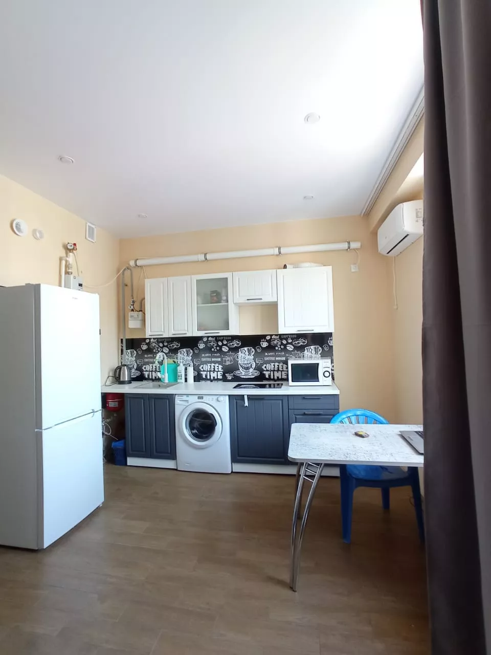 . Квартира в многоквартирном доме Квартира под ключ с балконом в элитном ЖК СЕМЕЙНЫЙ . Лазаревское