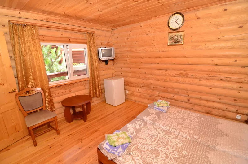 Деревянный коттедж (эко-дом) 2-местный номер. Гостевой дом «В гостях у Тихона». Заозерное