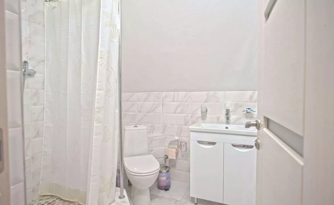 СЕМЕЙНЫЙ ДВУХКОМНАТНЫЙ. Гостиница "Приморская" - Лазаревское. Лазаревское