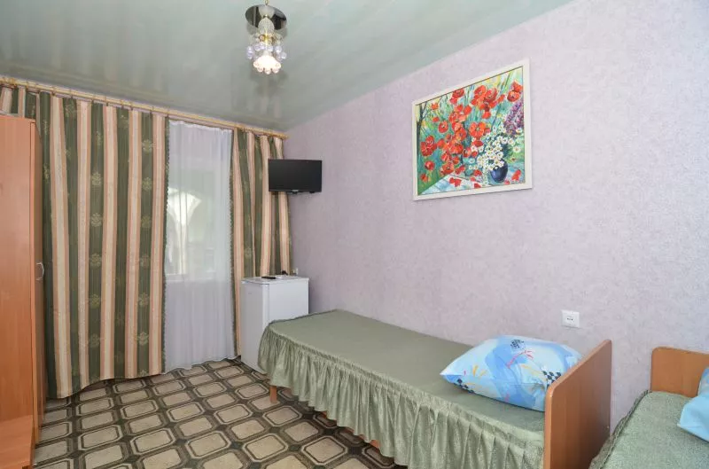 2-местный с кондиционером. Гостевой дом Наири. Береговое