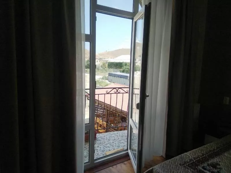 . Дом под ключ Каштановая 18 . Судак