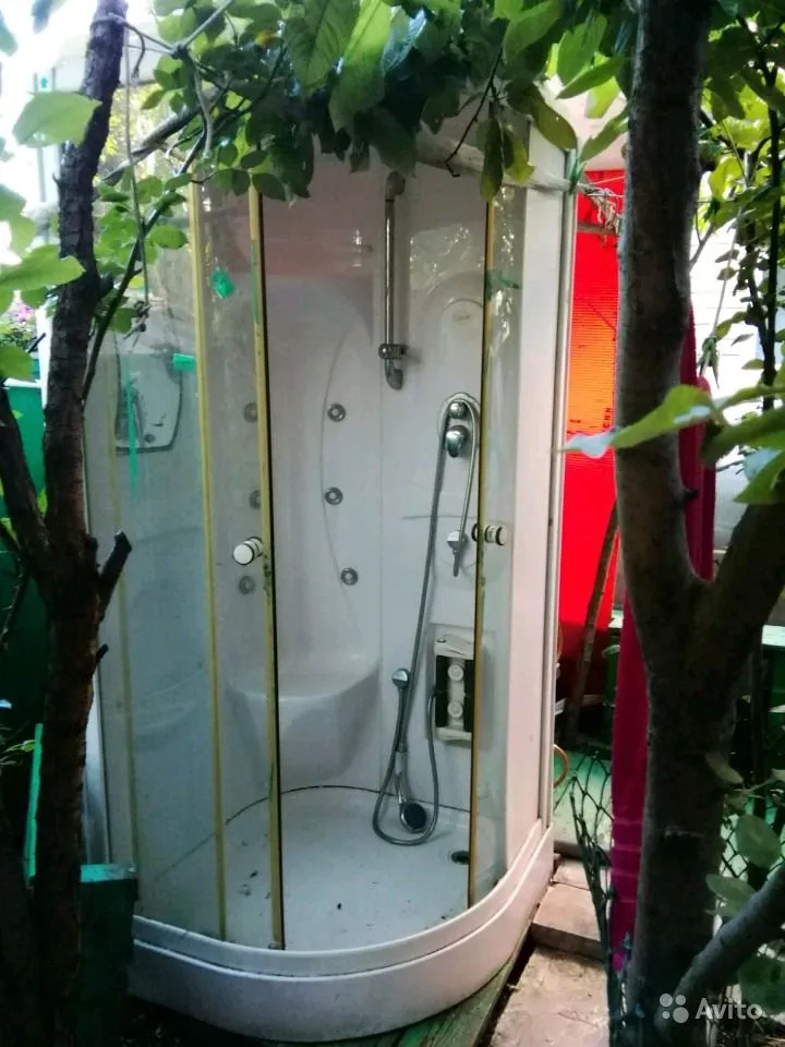 . Квартира в многоквартирном доме Комната 14 м² в 4-к, 1/1 эт.. Ейск