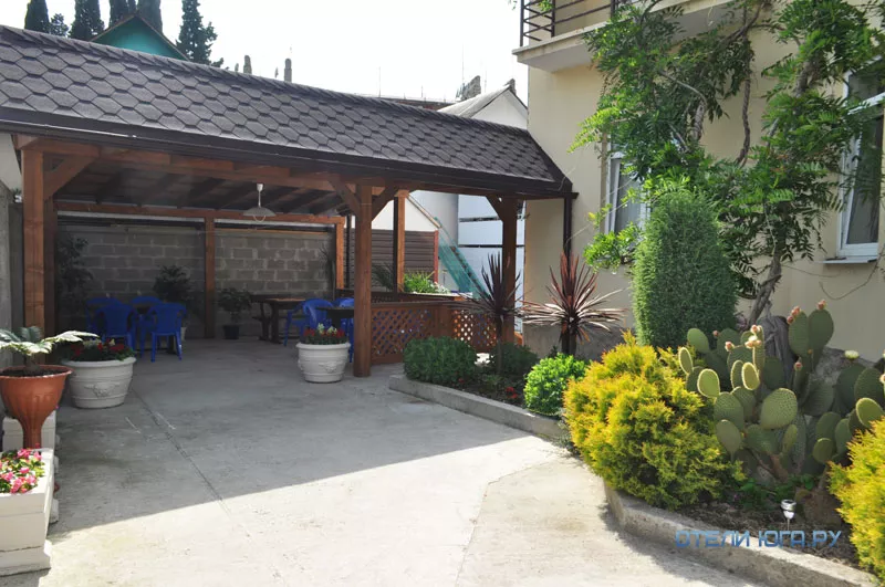 . Гостевой дом "Альмира". Лоо . Гостевой дом "Альмира". Лоо