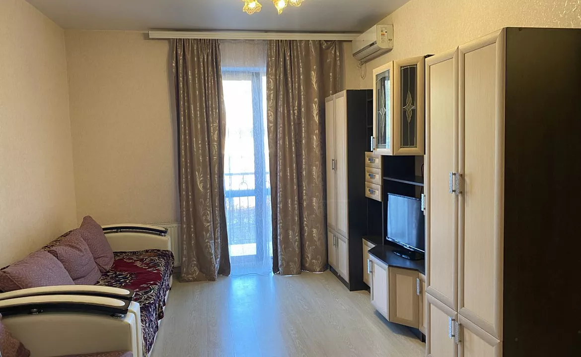 Квартира под ключ. Квартира в многоквартирном доме у моря на Луначарского 116. Геленджик