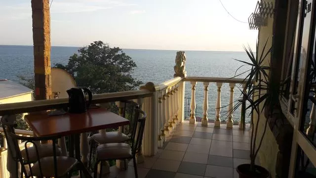 . Гостевой дом "Волна". Лазаревское