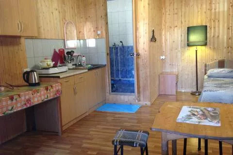 3-х местный номер с удобствами. Гостевой дом "У Константина". Джубга 3-х местный номер с удобствами. Гостевой дом "У Константина". Джубга