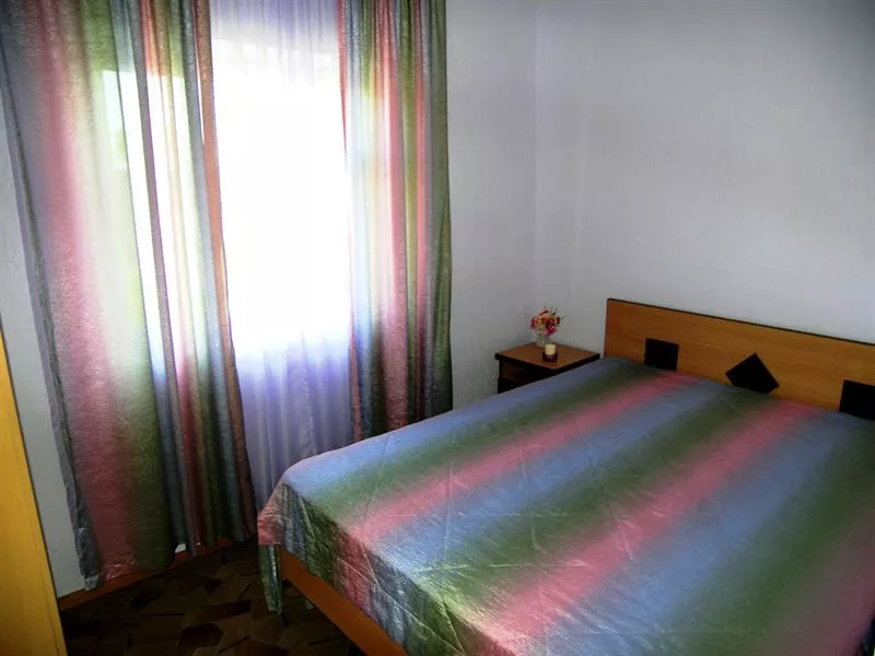 4-х местный 2-х комнатный номер с кухней. Отель "Априори". Витязево