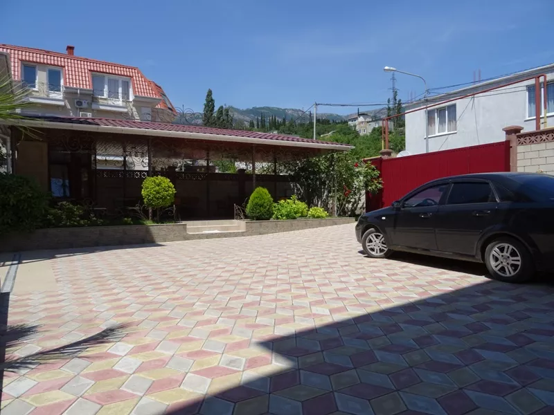 . Гостевой дом Айше. Ялта