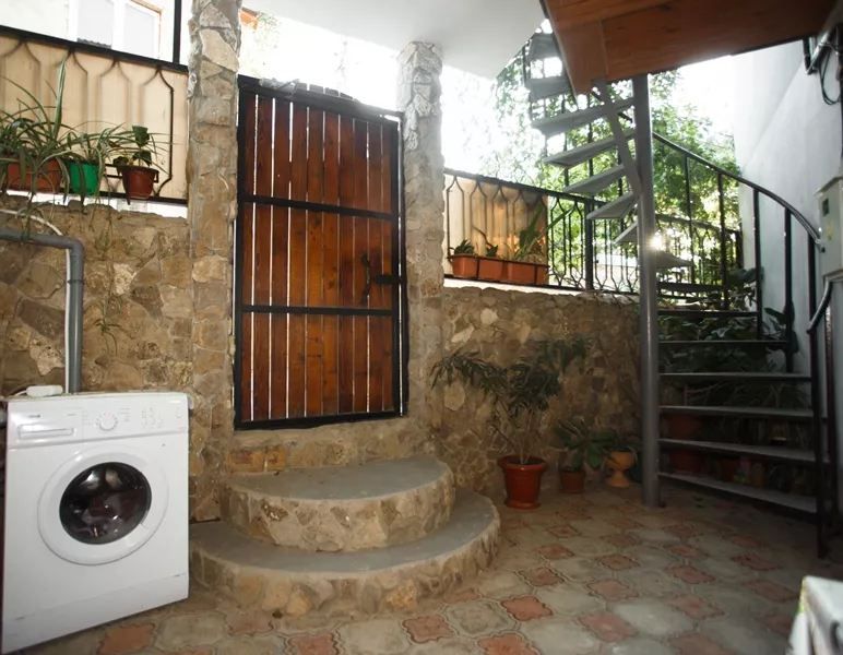 Люкс. Гостевой дом Зодиак. Орджоникидзе