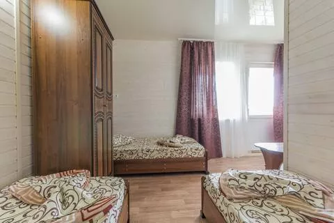 «Люкс» 3-х местный. Частный сектор "У Капитана". Вардане