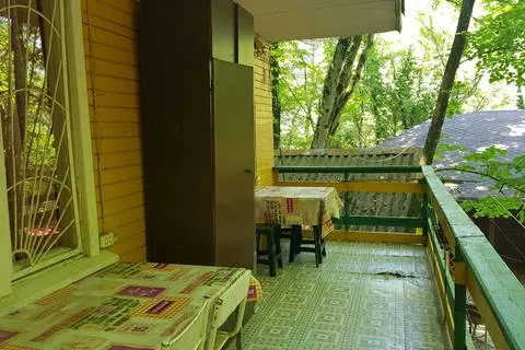 Домик 3-х местный с доп. местом «Лукоморье». Кемпинг «Море сосен». Джанхот