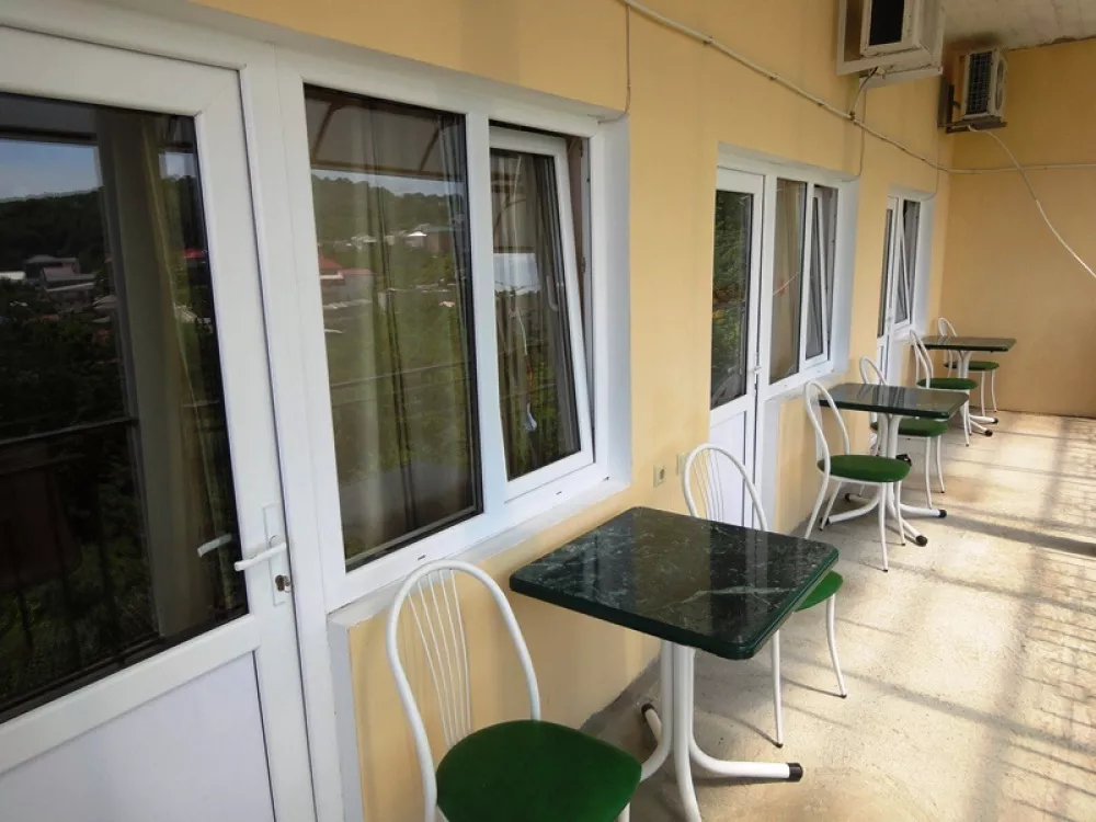 . Частный сектор "У Генриха". Лоо . Частный сектор "У Генриха". Лоо