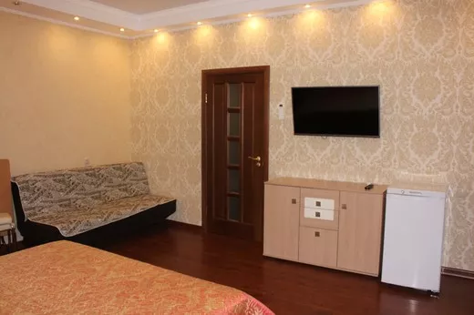 Люкс однокомнатный с мини-кухней. Гостиница Лучистая. Рыбачье