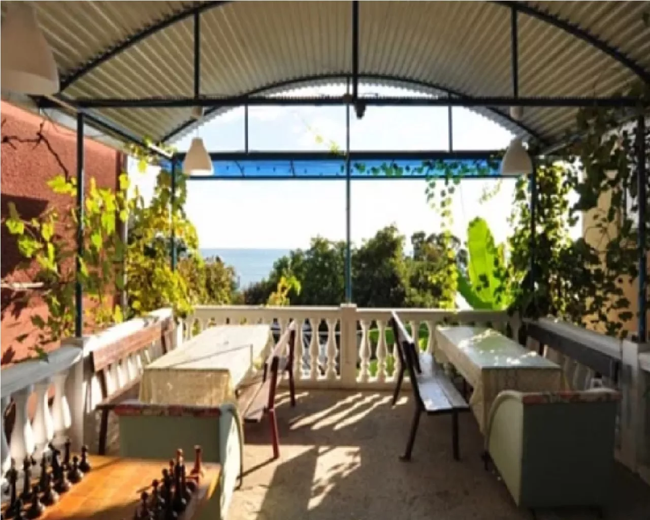 . Гостевой дом "Белый дом". Новый Афон . Гостевой дом "Белый дом". Новый Афон