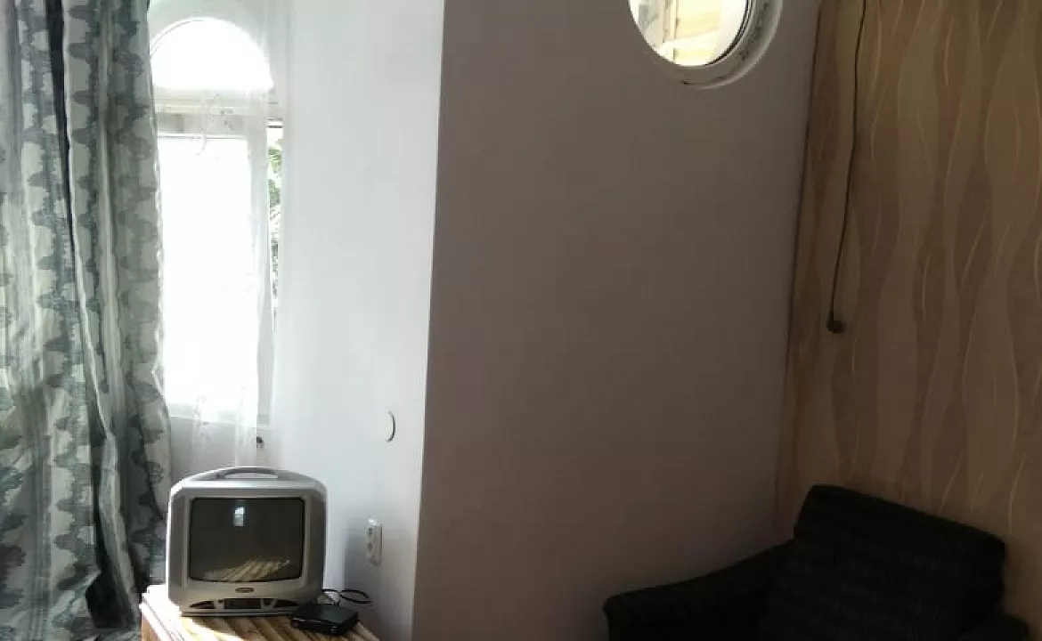 Четырёх местный номер . Гостевой дом   Доминика . Адлер