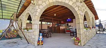 Отель “ЯНАКИС”