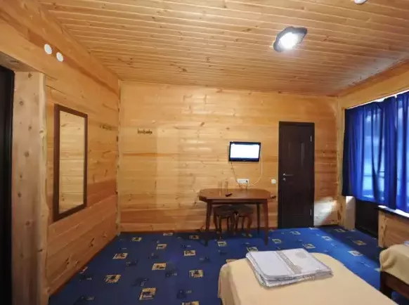 Стандарт двухместный. Новый корпус. Гостиничный комплекс «Таулу». Домбай-гостиницы