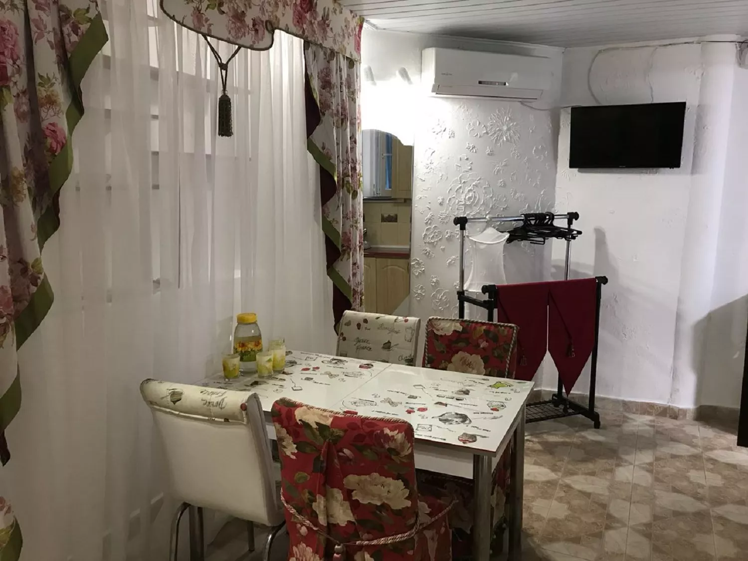 . Гостевой дом Дом семейного отдыха,до моря 10мин. Гурзуф