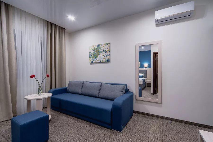 Комфорт семейный. Отель «Поляна Сказок». Ялта