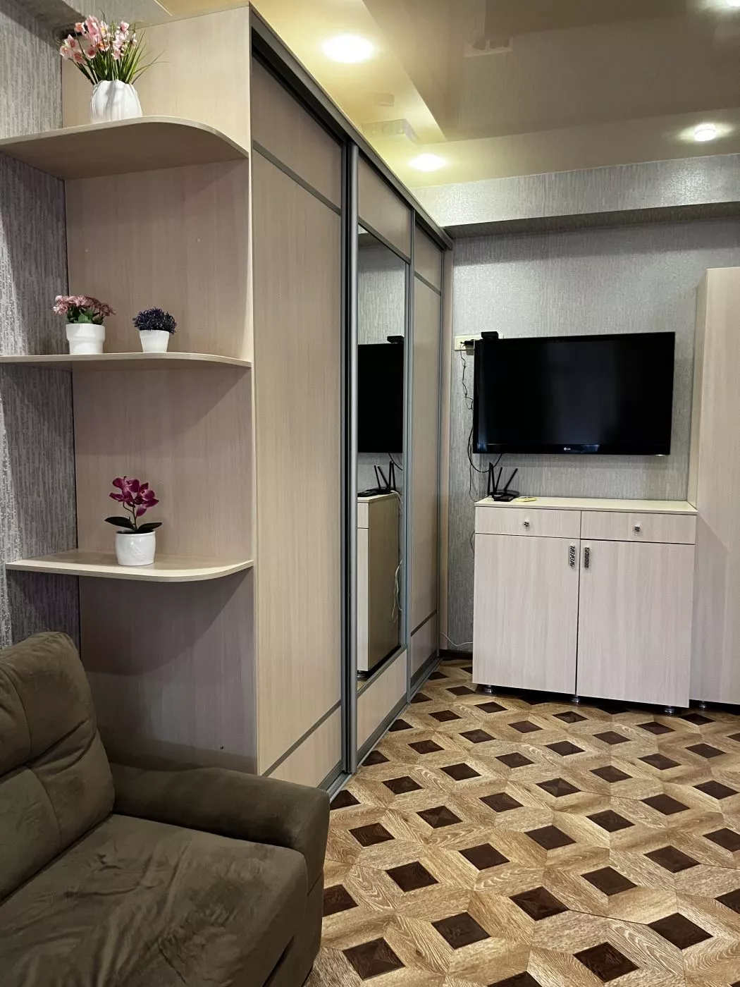 . Квартира в многоквартирном доме Студия на Свердлова 55/3. Адлер