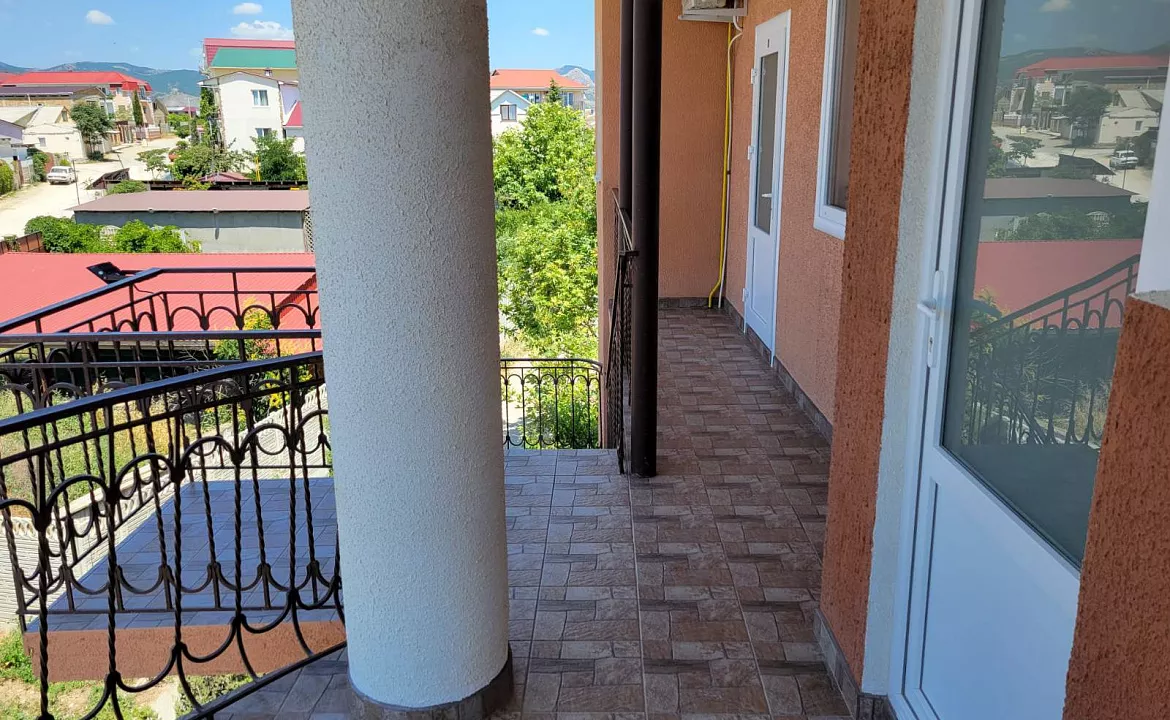 Гостевой номер 8. Гостевой дом Iron Lion. Крым - частный сектор