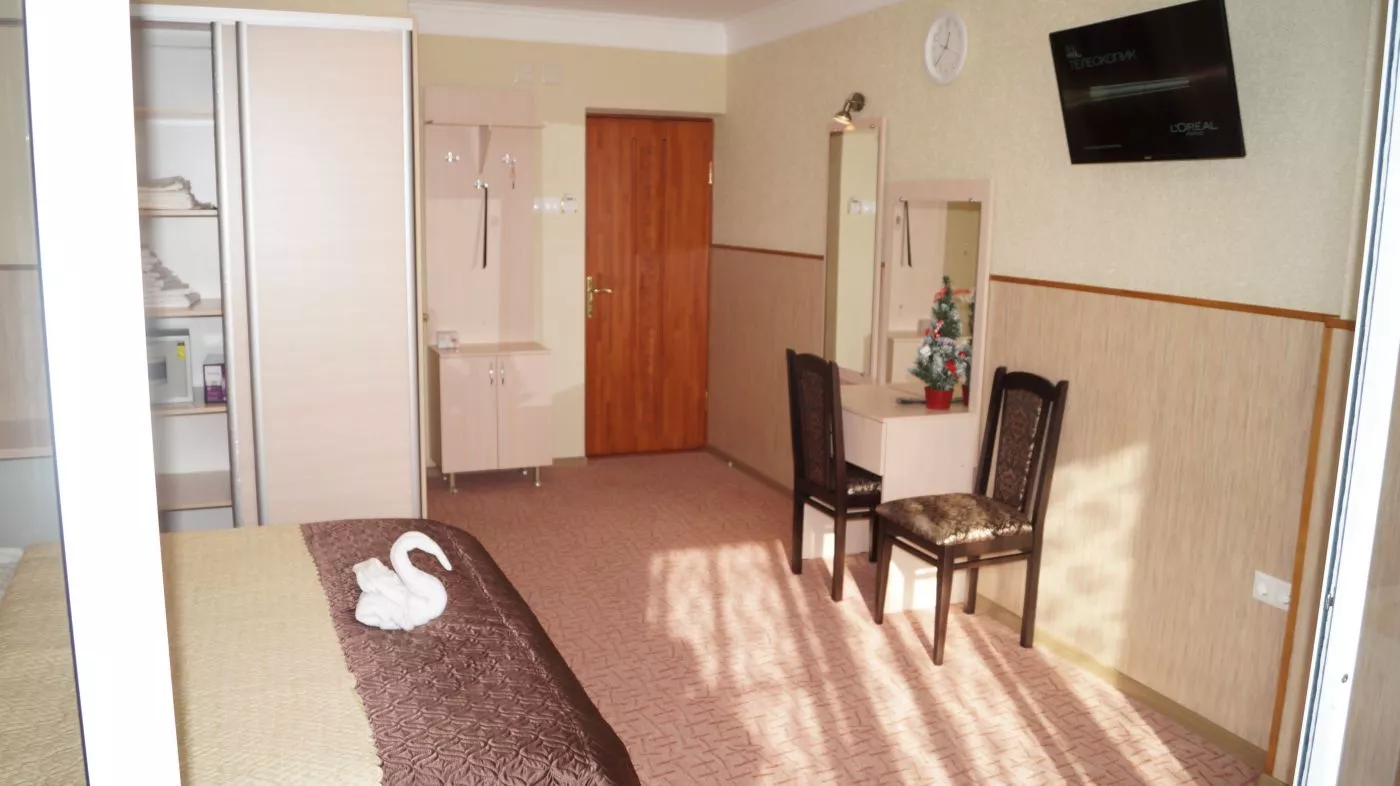 . Гостиница Номер люкс на Пирогова. Сочи