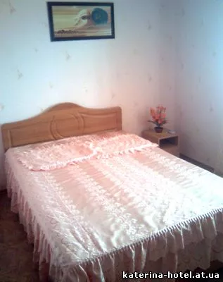 2-х комнатные номера с кондиционером и видом на море. Мини-отель "КАТЕРИНА". Саки