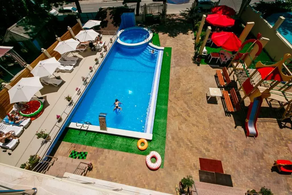 . Гостиница "Гранат". Дивноморское