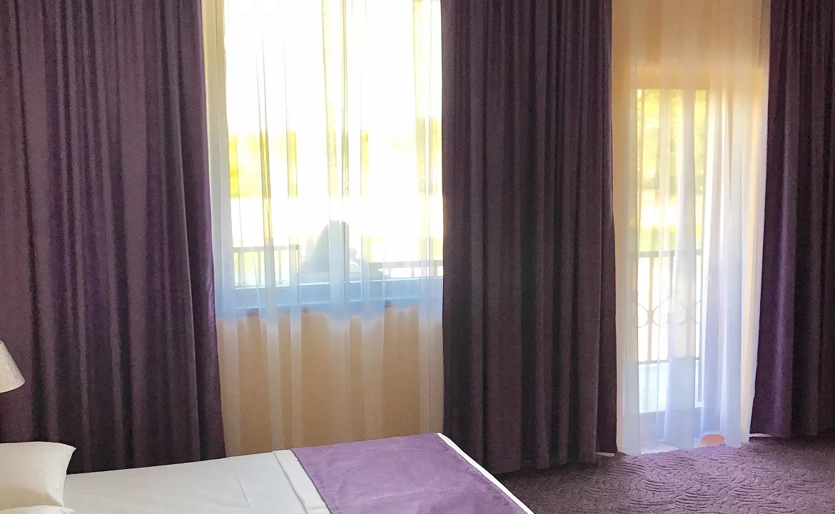 4-х местный номер с балконом Завтрак включен. База отдыха "Скурча". Сухум