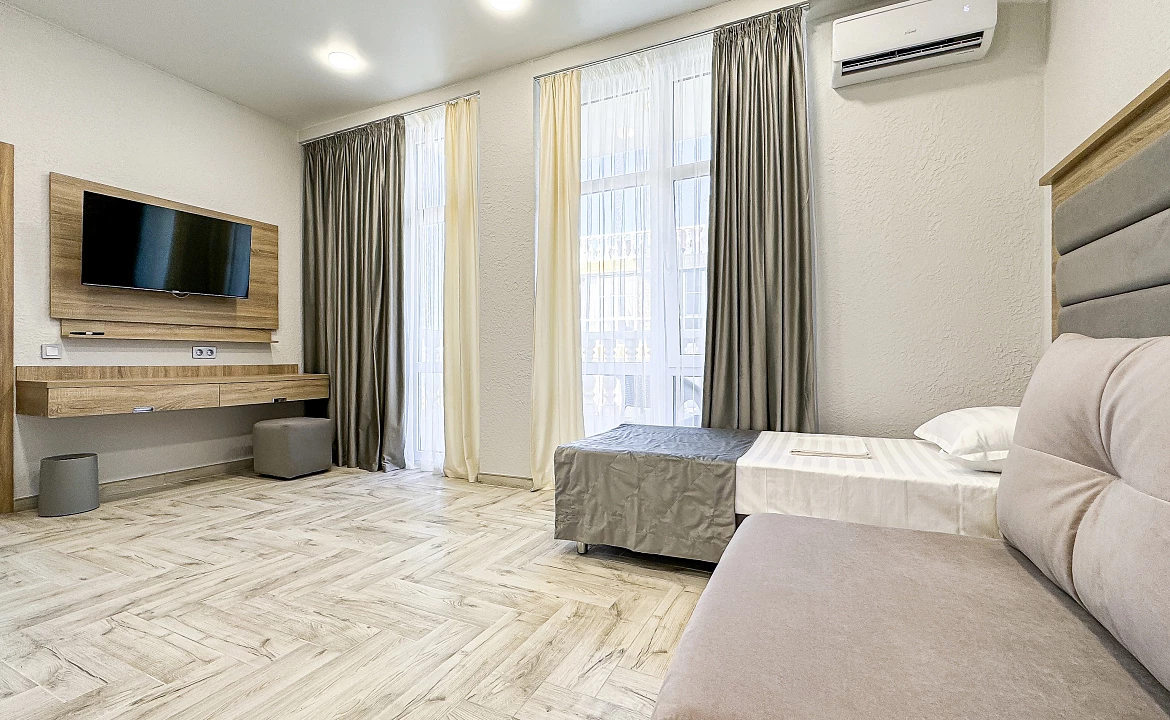 Корпус 2 Семейный Люкс с боковым видом на море. Anzhelina Family Hotel. Витязево