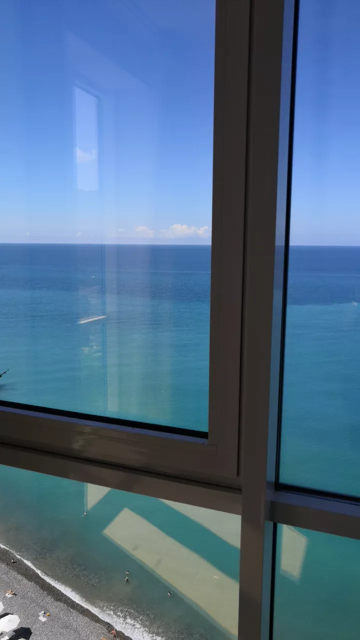 . Квартира в многоквартирном доме "С видом на море". Лазаревское