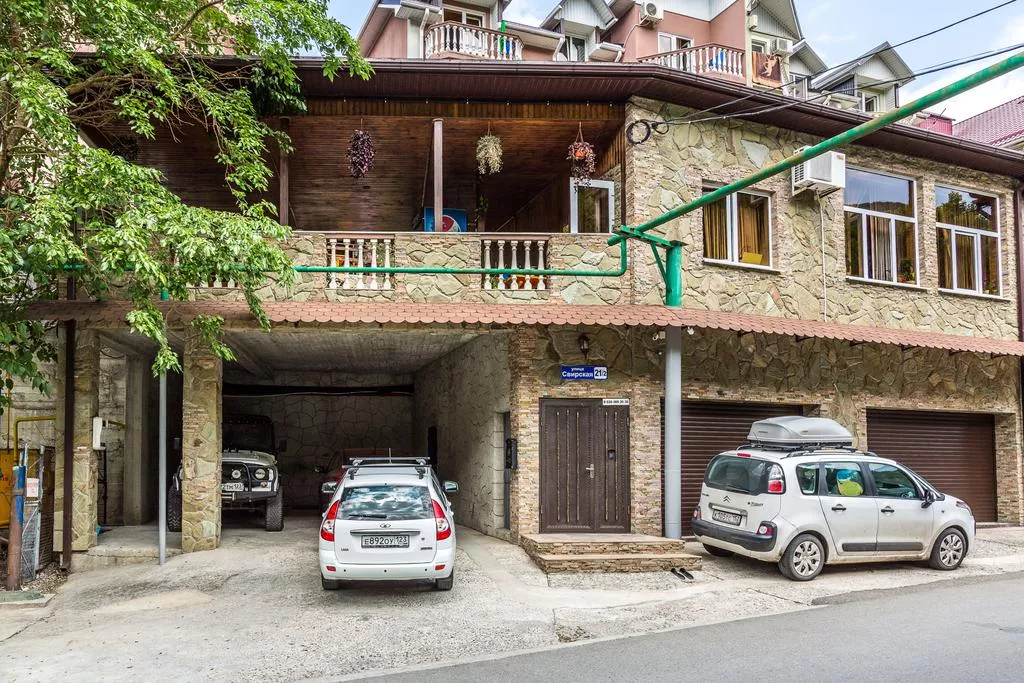 . Частный сектор "Ирина" . Лазаревское