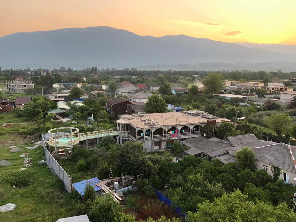 . «Роберт и Оксана». Пицунда