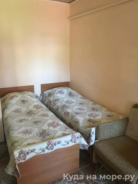 Четырехместный с удобствами. Гостевой дом Балатон. Лазаревское