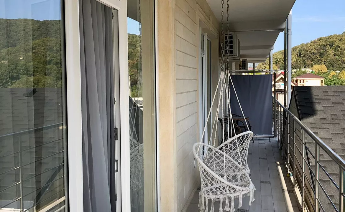 Двухкомнатный Супер Люкс с балконом вид на горы. Отель "РЕВЮ". Агой