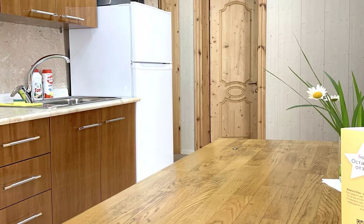 Семейный двухкомнатный номер с кухней и верандой. Гостевой комплекс "Буэнос Диас". Совет-Квадже