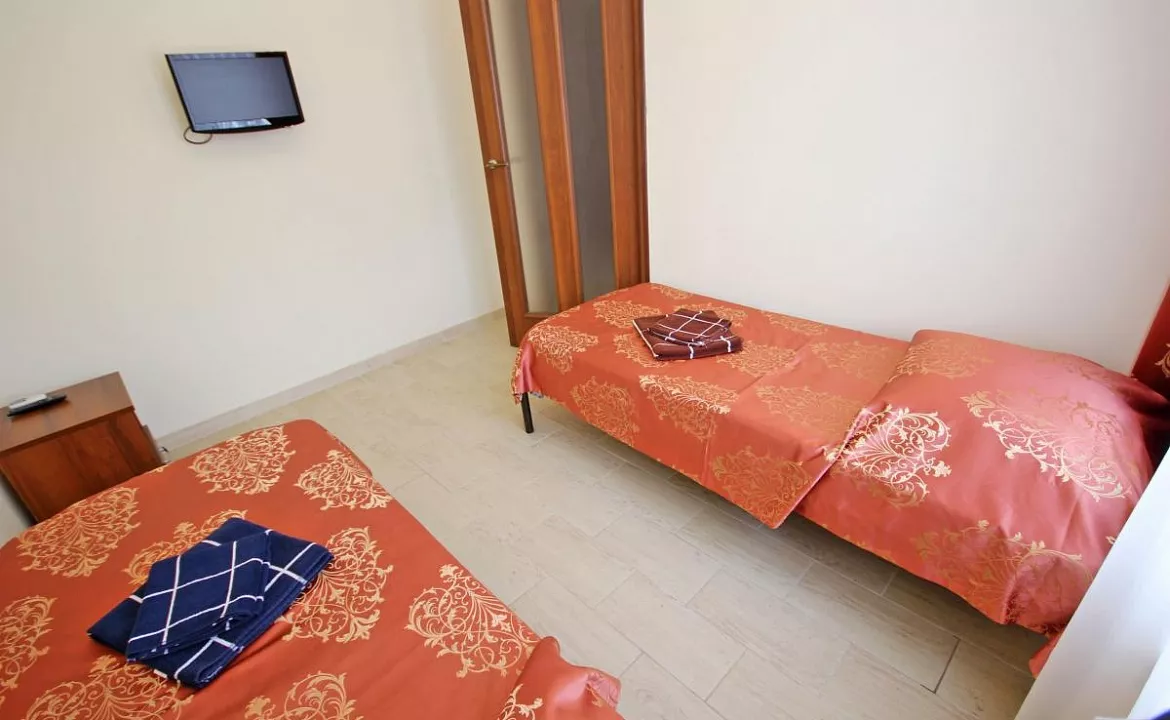 2-х комнатный номер с балконом. Гостевой дом "Радуга". Витязево 2-х комнатный номер с балконом. Гостевой дом "Радуга". Витязево