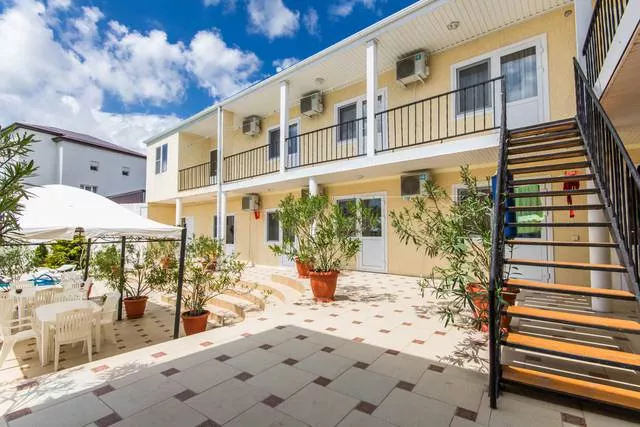 . Гостиница "Солнечный Рай". Кабардинка