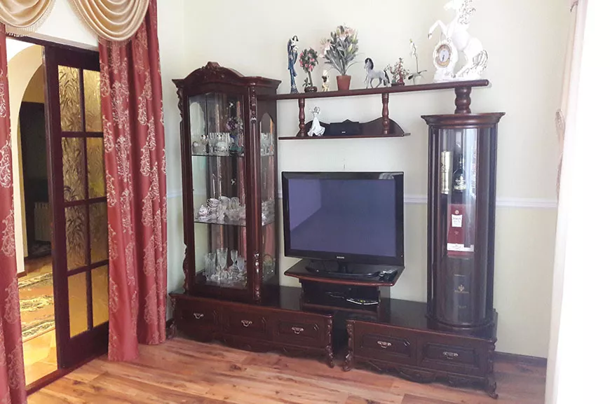 Коттедж. Гостевой дом «Медовый месяц». Саки