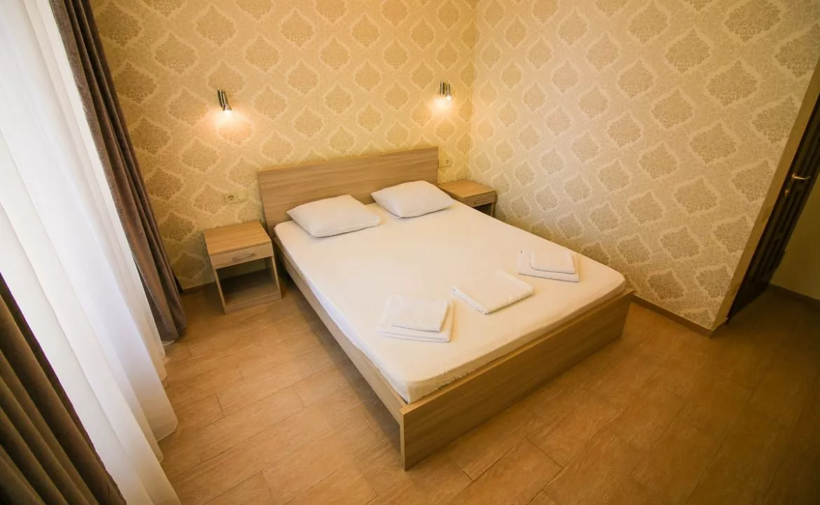 Полулюкс. Гостевой дом Анлемари. Ялта