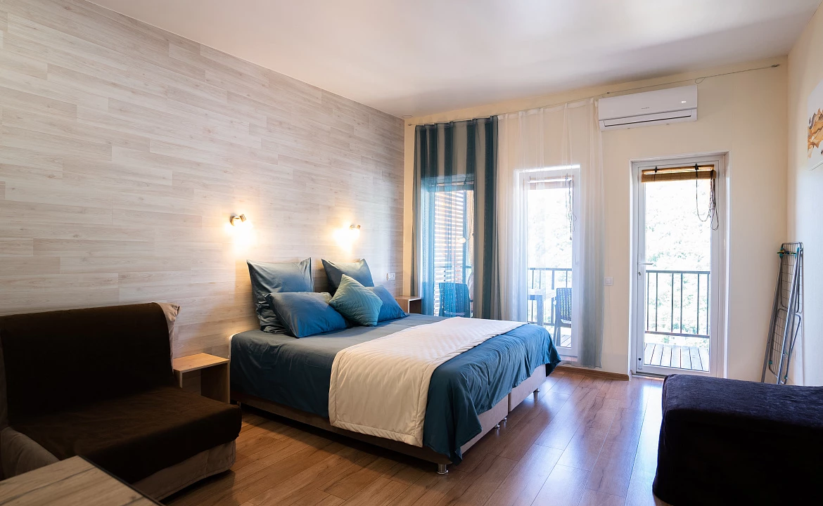 Номер категории «Комфорт» №1. Abrau Family. Абрау-Дюрсо