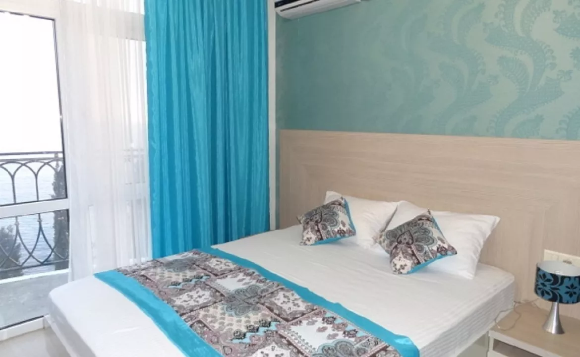 Полулюкс 1 комнатный. Гостевой дом Частный "Арзы". Симеиз