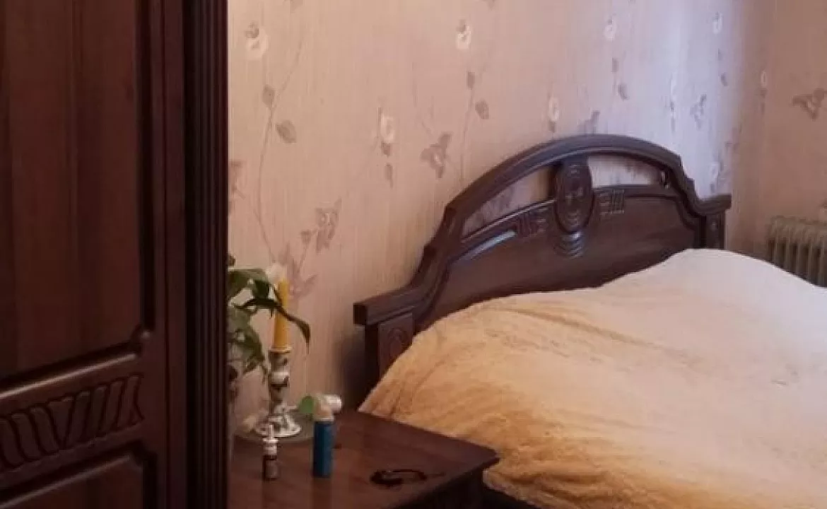 Квартира под ключ. Квартира в многоквартирном доме Трёхкомнатная квартира. Сухум