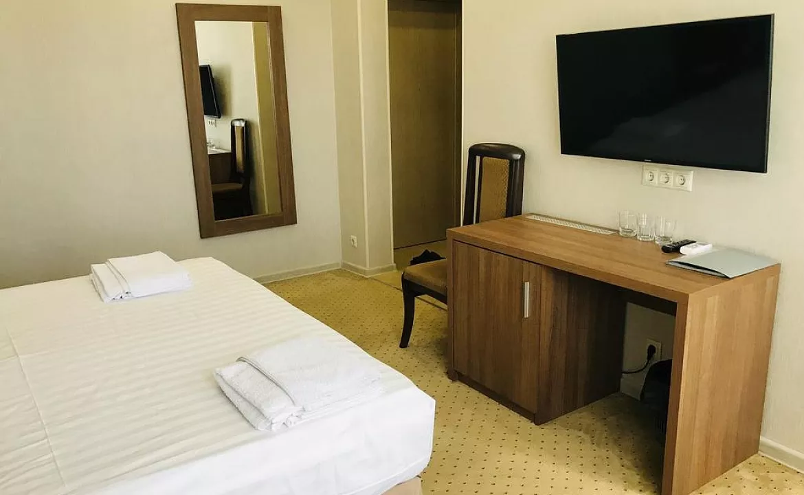 Трехместный номер «Комфорт». Отель «TIADELE». Адлер