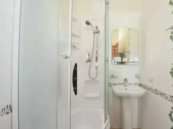 «Полулюкс» 2-х местный TWIN (Главный корпус). Гостиница «Кристалл». Домбай-гостиницы «Полулюкс» 2-х местный TWIN (Главный корпус). Гостиница «Кристалл». Домбай-гостиницы