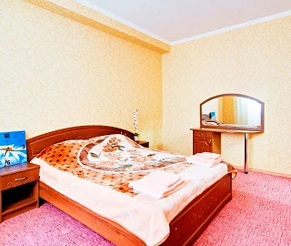 НОМЕР 2-Х КОМНАТНЫЙ 6-И МЕСТНЫЙ. Отель "Марсель". НОМЕР 2-Х КОМНАТНЫЙ 6-И МЕСТНЫЙ. Отель "Марсель".